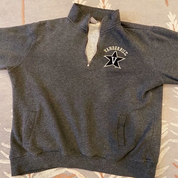 Stadium Athletics Tops - vanderbilt sweatshirt